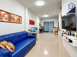 出售 2 卧室 联排别墅 在 Mueang Samut Prakan, Samut Prakan