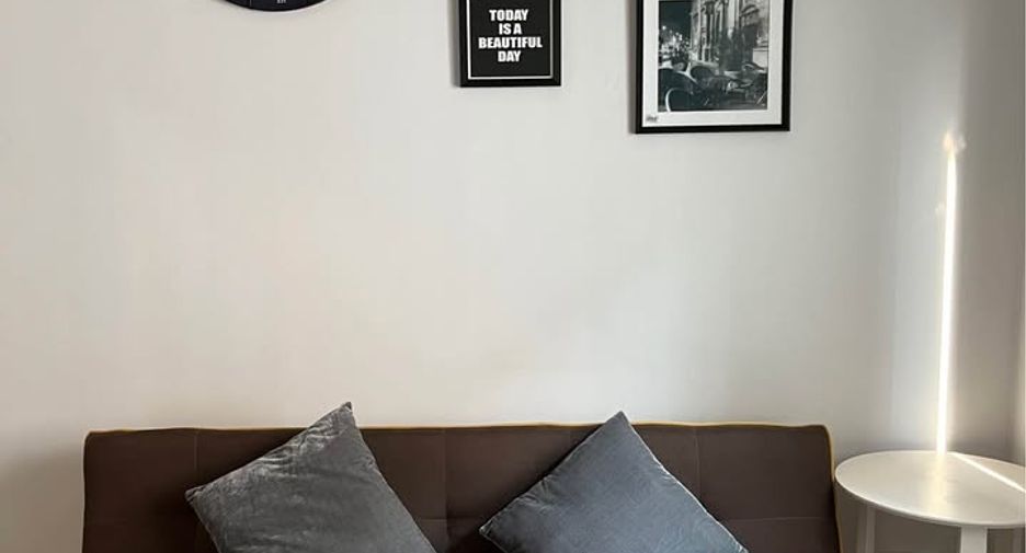 For rent 3 bedrooms townhouse in Saraphi, Chiang Mai