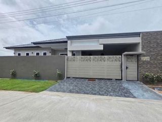 Haus zum Kauf mit 3 Zimmer in Bang Saray, Pattaya