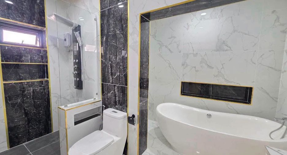 Haus zum Kauf mit 3 Zimmer in Bang Saray, Pattaya