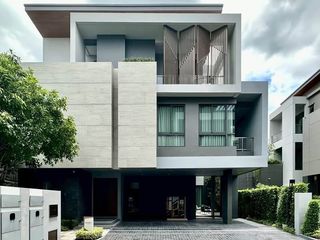 Haus zur Miete und zum Kauf mit 5 Zimmer in Suan Luang, Bangkok