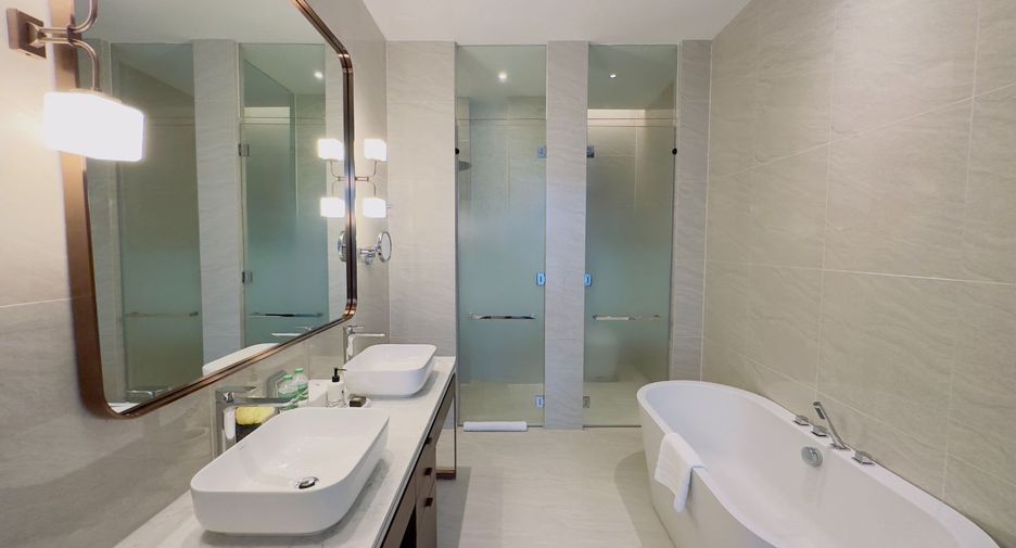 À louer 2 chambres appartement avec services à Khlong Toei, Bangkok