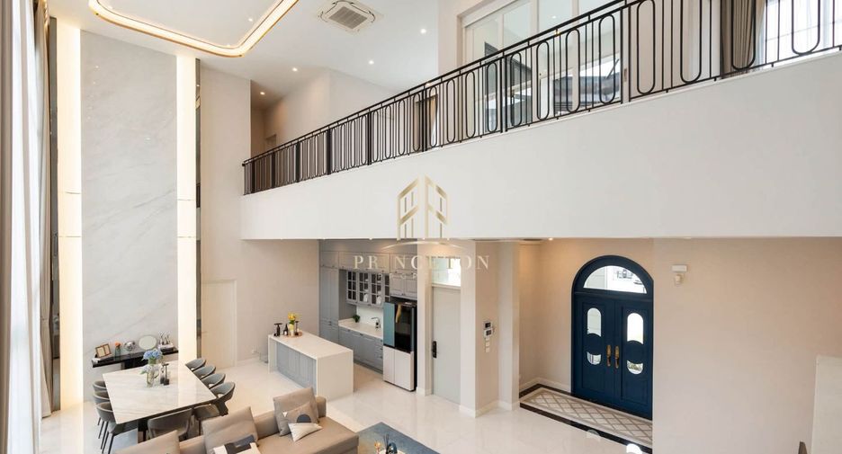 Casa en alquiler y en venta de 4 habitaciones en Bang Kapi, Bangkok