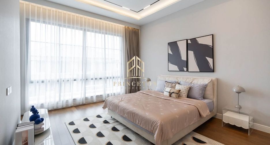 Casa en alquiler y en venta de 4 habitaciones en Bang Kapi, Bangkok