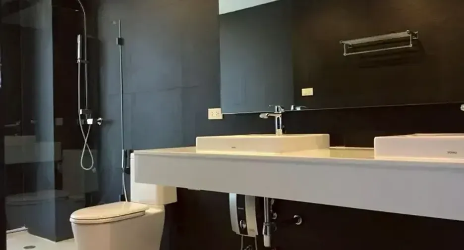 Casa en alquiler de 4 habitaciones en Watthana, Bangkok