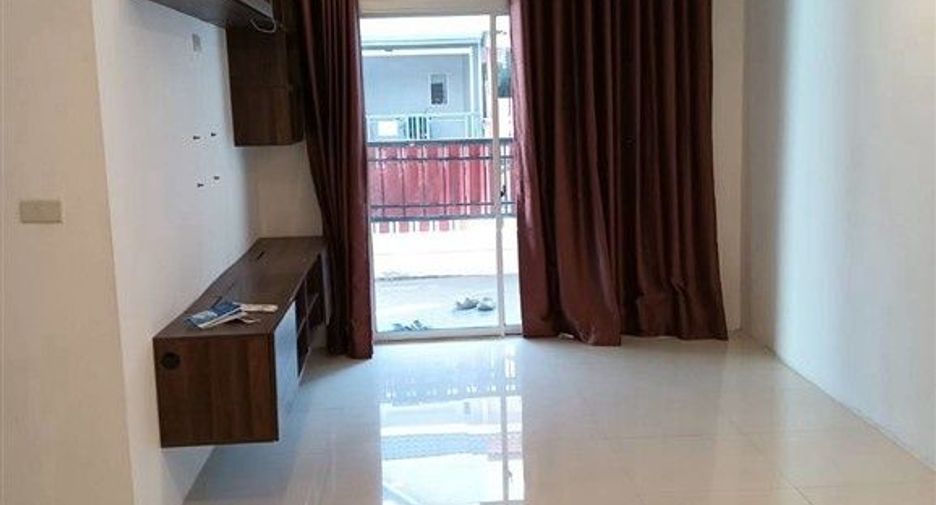 For sale 3 bedrooms townhouse in Bang Bua Thong, Nonthaburi