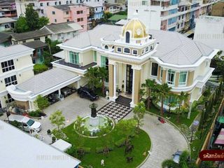 For sale 5 bedrooms house in Din Daeng, Bangkok