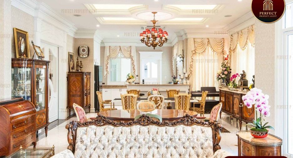 For sale 5 bedrooms house in Din Daeng, Bangkok