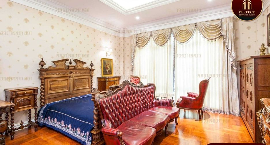 For sale 5 bedrooms house in Din Daeng, Bangkok