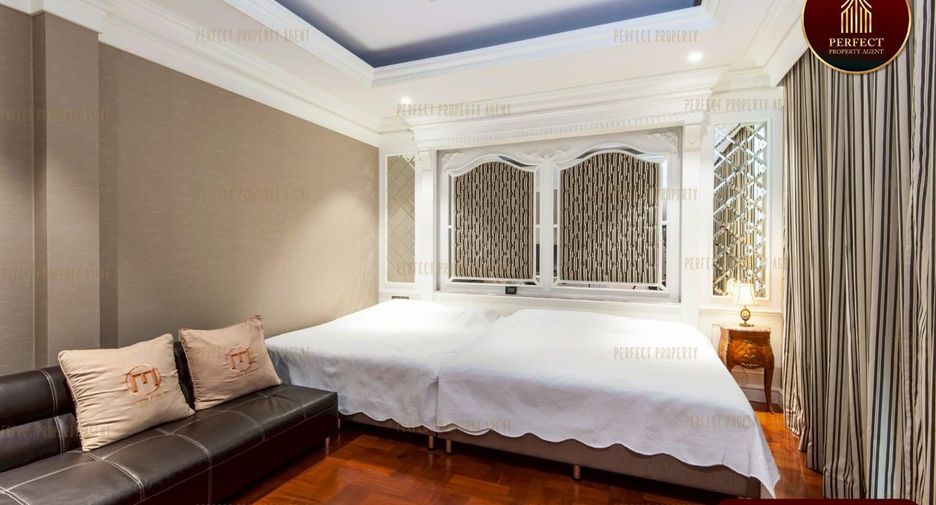 For sale 5 bedrooms house in Din Daeng, Bangkok