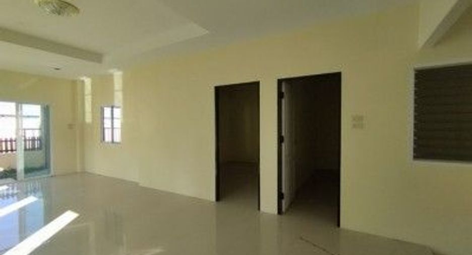 出售 1 卧室 独立屋 在 Ban Khai, Rayong