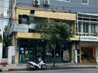 For rent 2 ベッドルーム retail Space in Watthana, Bangkok