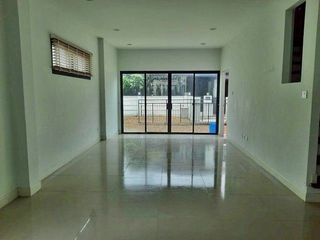 Haus zum Kauf mit 1 Zimmer in Nong Han, Udon Thani