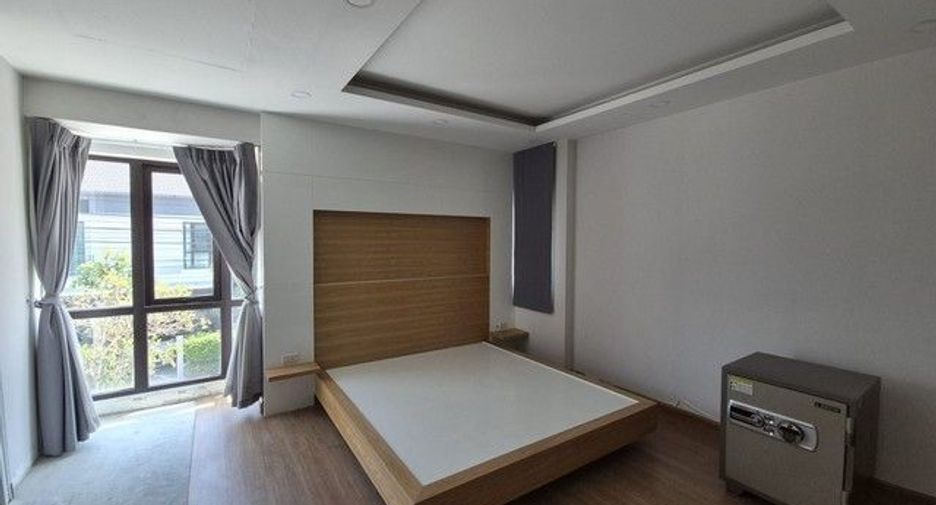 For sale 1 bed house in Thung Khru, Bangkok