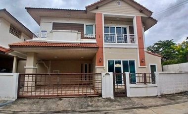 Haus zum Kauf mit 1 Zimmer in Khlong Sam Wa, Bangkok
