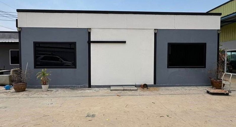 For rent and for sale 2 bedrooms warehouse in Bang Khun Thian, Bangkok