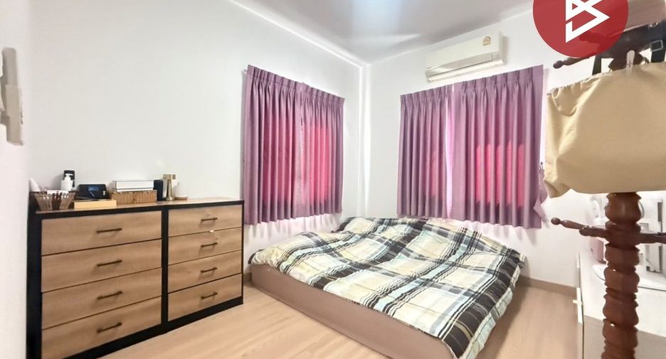 Reihenhaus zum Kauf mit 3 Zimmer in Phutthamonthon, Nakhon Pathom