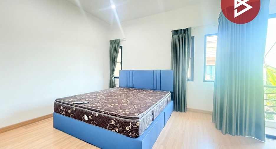 Reihenhaus zum Kauf mit 3 Zimmer in Phutthamonthon, Nakhon Pathom