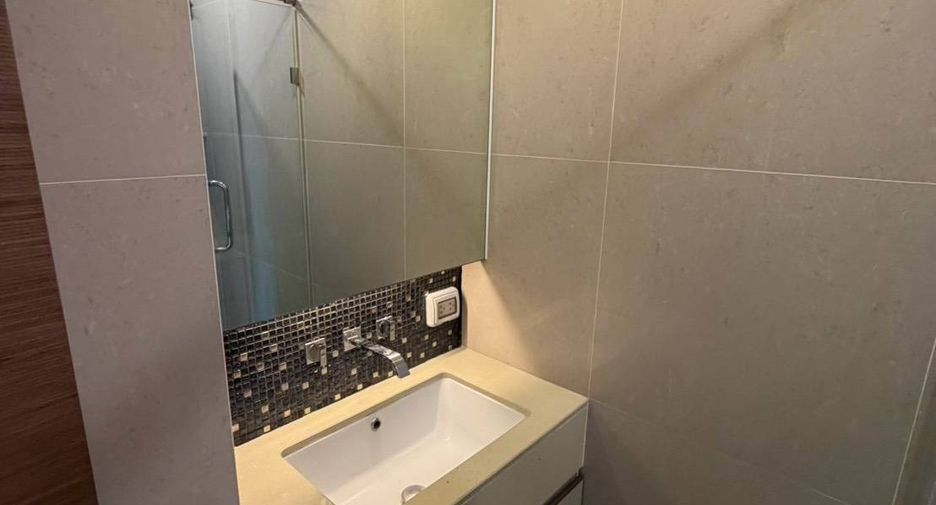 For rent and for sale 2 bedrooms condo in Sathon, Bangkok