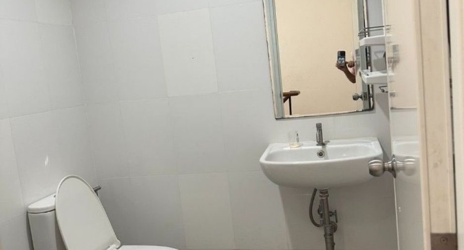 Reihenhaus zum Kauf mit 2 Zimmer in Nong Chok, Bangkok