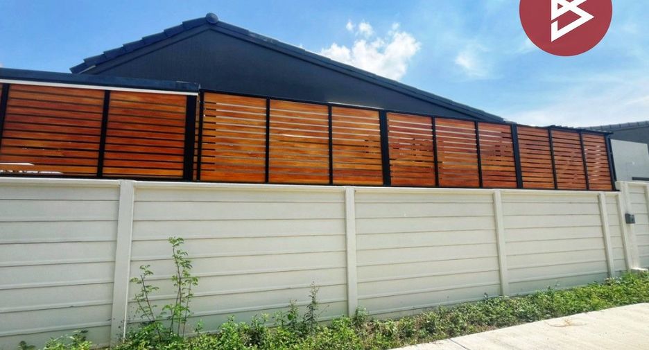 À vendre 2 chambres maison de ville à Tha Maka, Kanchanaburi