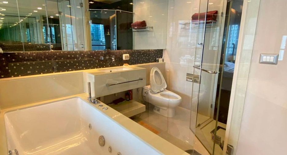 For sale 1 bed condo in Sathon, Bangkok