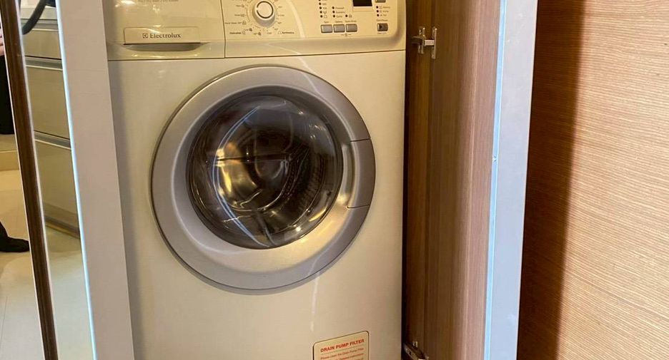 For sale 1 bed condo in Sathon, Bangkok
