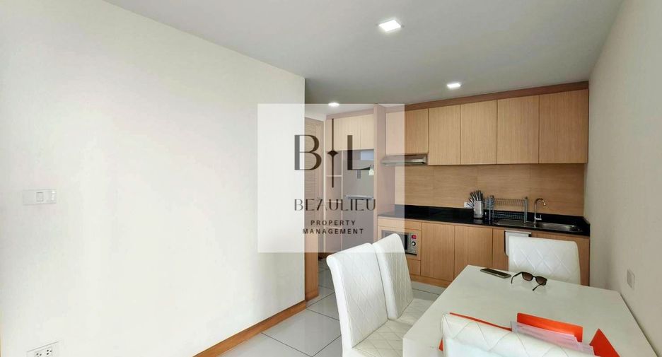 À louer et à vendre 2 chambres condo à Na Jomtien, Pattaya
