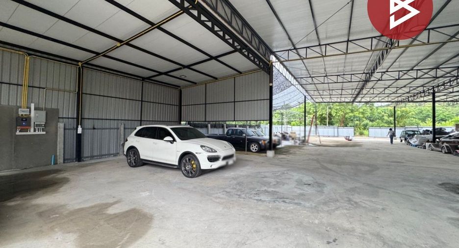 Terreno en venta en Khlong Sam Wa, Bangkok