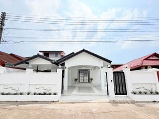 Haus zum Kauf mit 3 Zimmer in Bang Lamung, Chonburi