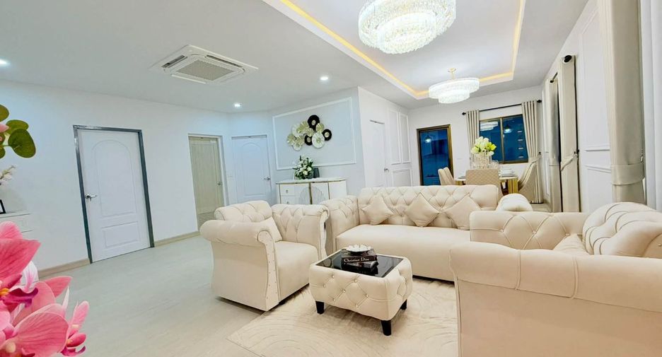 Haus zum Kauf mit 3 Zimmer in Bang Lamung, Chonburi