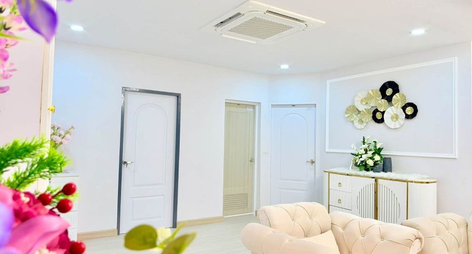 Haus zum Kauf mit 3 Zimmer in Bang Lamung, Chonburi