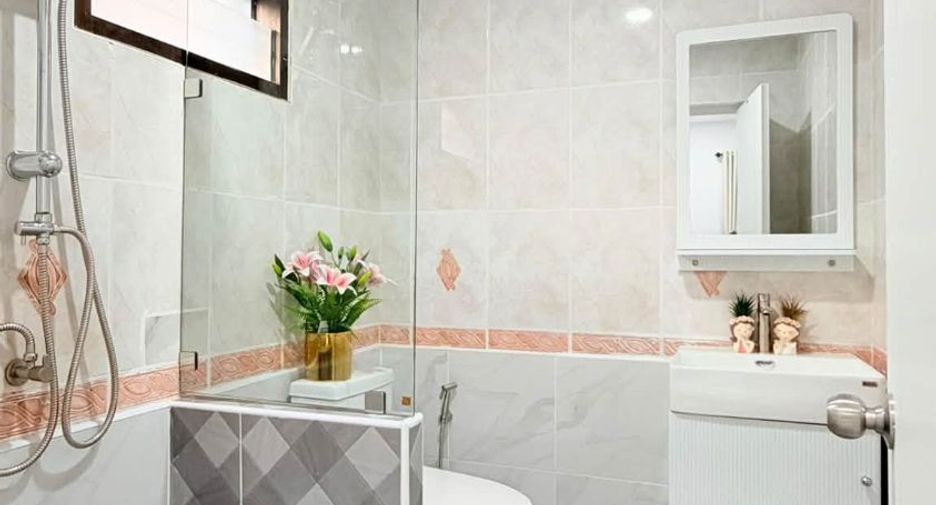 Haus zum Kauf mit 3 Zimmer in Bang Lamung, Chonburi