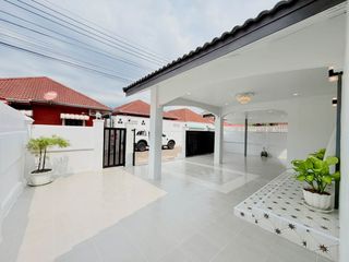 Haus zum Kauf mit 3 Zimmer in Bang Lamung, Chonburi