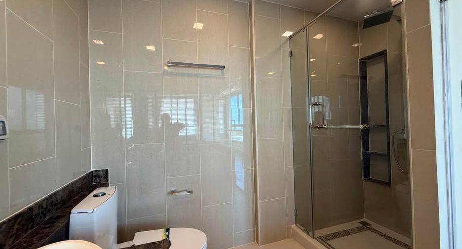 Condo en venta de 2 habitaciones en Bang Lamung, Chonburi