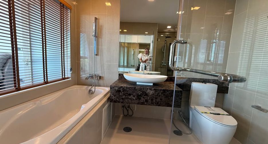 Condo en venta de 2 habitaciones en Bang Lamung, Chonburi