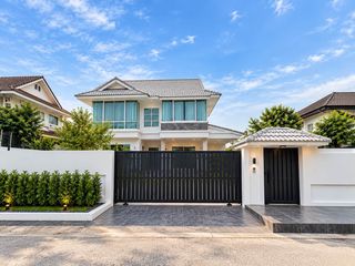 Villa en alquiler de 5 habitaciones en Bang Lamung, Chonburi