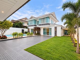 Villa en alquiler de 5 habitaciones en Bang Lamung, Chonburi