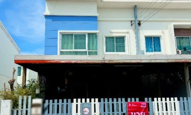 À vendre 3 chambres maison de ville à Lam Luk Ka, Pathum Thani