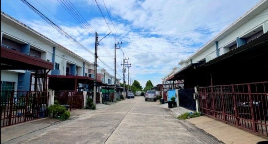 出售 3 卧室 联排别墅 在 Lam Luk Ka, Pathum Thani