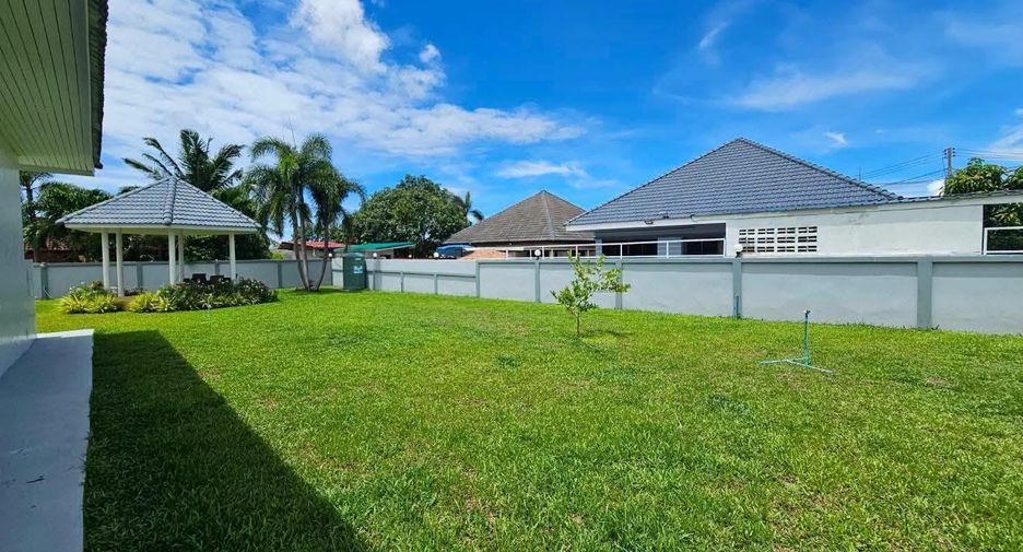 À vendre 3 chambres villa à Bang Saray, Pattaya