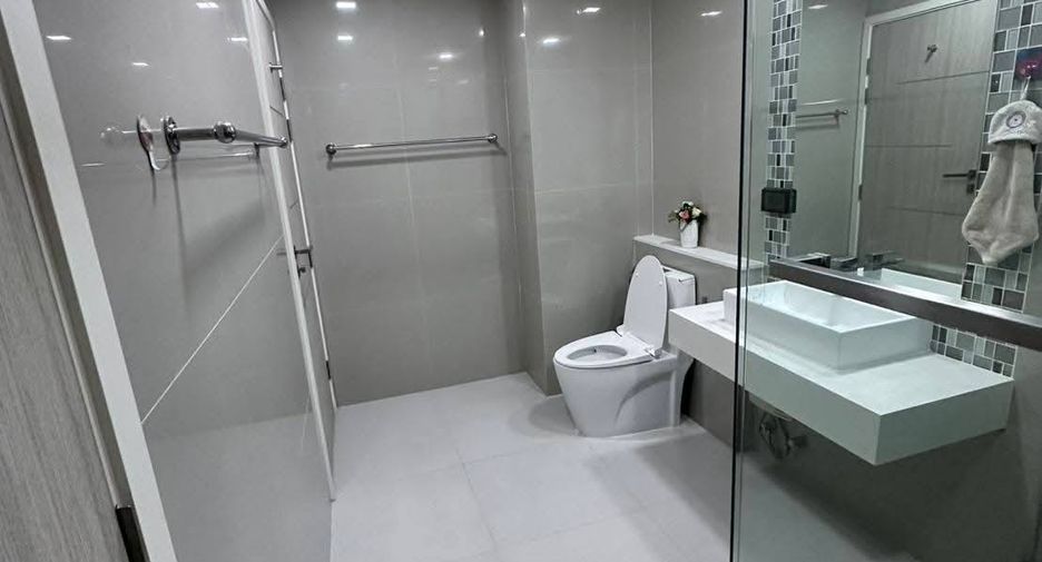 For sale 1 bed condo in Bang Lamung, Chonburi