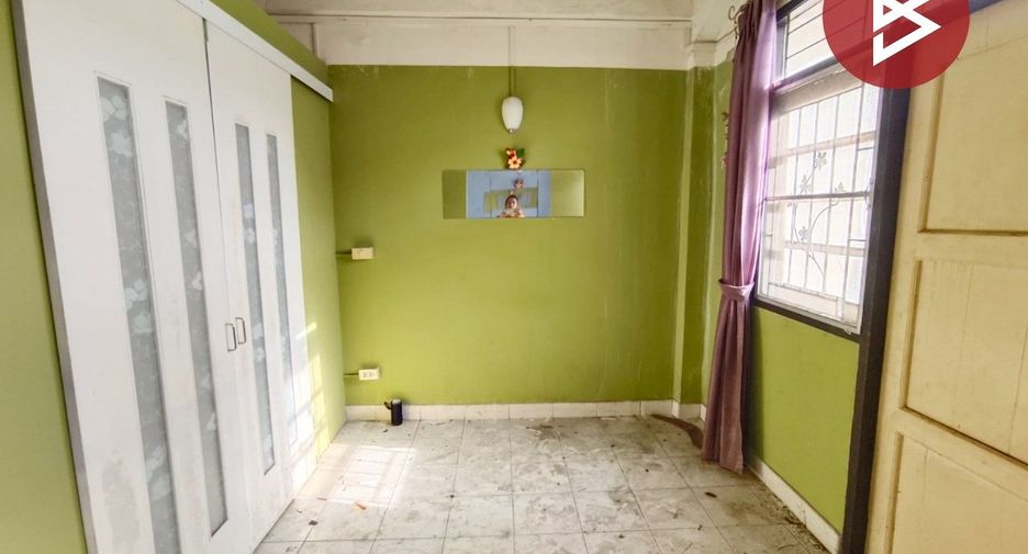 For sale 1 bed retail Space in Min Buri, Bangkok