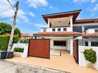 出售 4 卧室 别墅 在 Bang Lamung, Chon Buri
