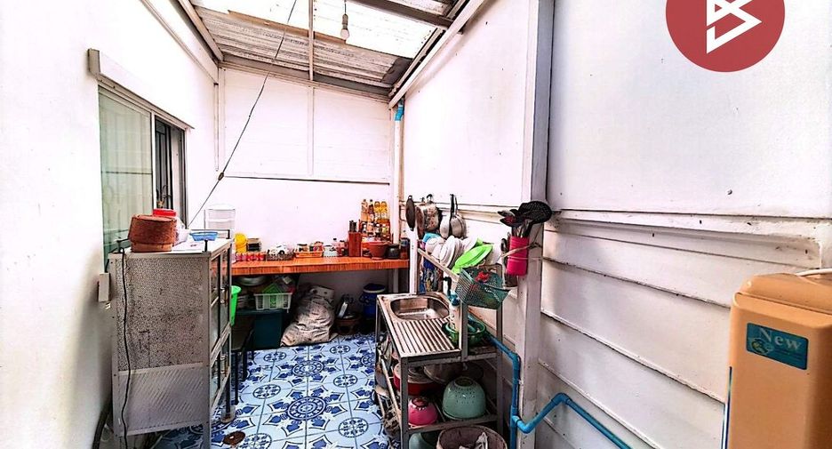Продажа 3 спальни таунхаус в Mueang Samut Prakan, Самутпракан