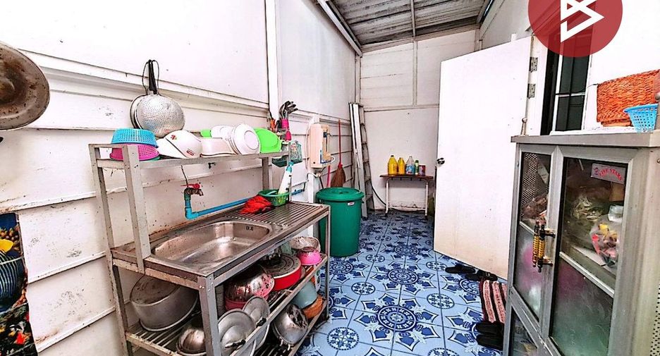 Продажа 3 спальни таунхаус в Mueang Samut Prakan, Самутпракан
