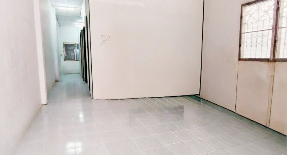 À vendre 2 chambres maison à Nong Chok, Bangkok