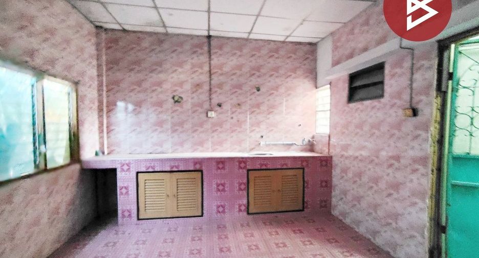 À vendre 2 chambres maison à Nong Chok, Bangkok