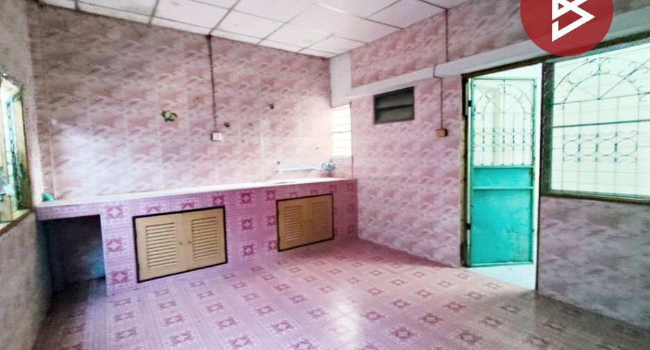 À vendre 2 chambres maison à Nong Chok, Bangkok