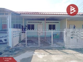 Casa adosada en venta de 3 habitaciones en Mueang Nakhon Pathom, Nakhon Pathom